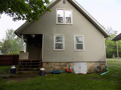 924 N Eaton St in Albion, MI - Building Photo - Building Photo