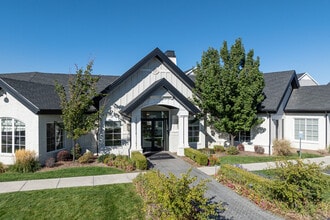 Draper Village in Draper, UT - Foto de edificio - Building Photo