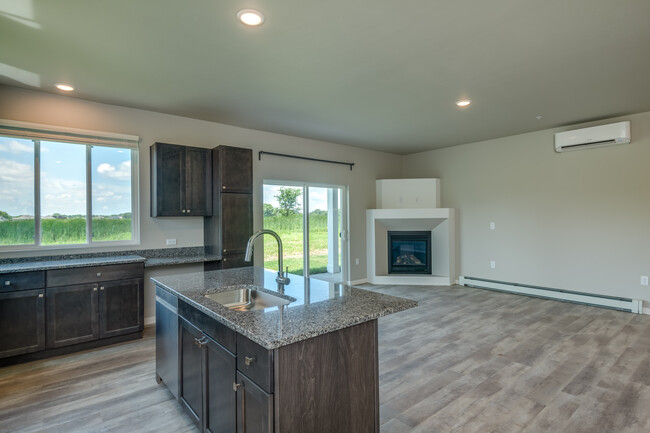 The Royal Villas at the Golf Links in Wrightstown, WI - Building Photo - Interior Photo