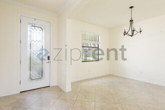 17006 Blue Rdg Pl in Bradenton, FL - Foto de edificio - Building Photo