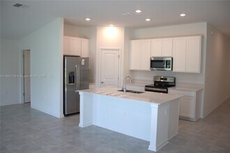 254 Brave Rd in Davenport, FL - Foto de edificio - Building Photo