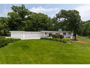 1345 Fairlawn Way in Minneapolis, MN - Building Photo - Building Photo