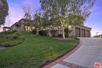 19 Ranchero Rd in Bell Canyon, CA - Building Photo - Building Photo