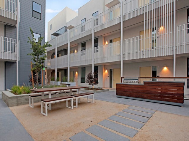 ONYX Midtown Apartments in Sacramento, CA - Building Photo - Building Photo