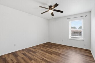 1502 Sharron Ct in Cleburne, TX - Building Photo - Building Photo