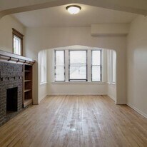 5435 S Hermitage Ave, Unit 2 in Chicago, IL - Building Photo