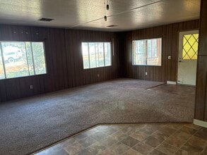 6218 Leicester Dr in Magalia, CA - Building Photo - Building Photo