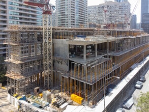 Pearl Place in Toronto, ON - Building Photo - Building Photo