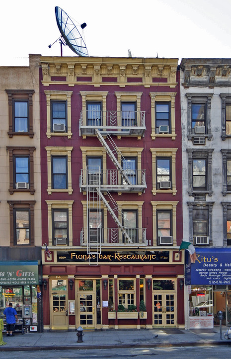 1664 First Ave in New York, NY - Building Photo