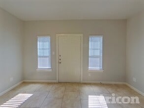 624 Nora Ln, Unit 619 in Desoto, TX - Building Photo - Building Photo