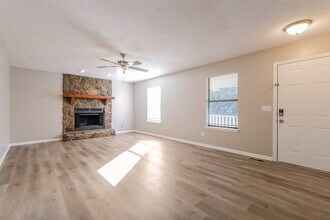 3278 Pilgrims Ct in Douglasville, GA - Building Photo - Building Photo