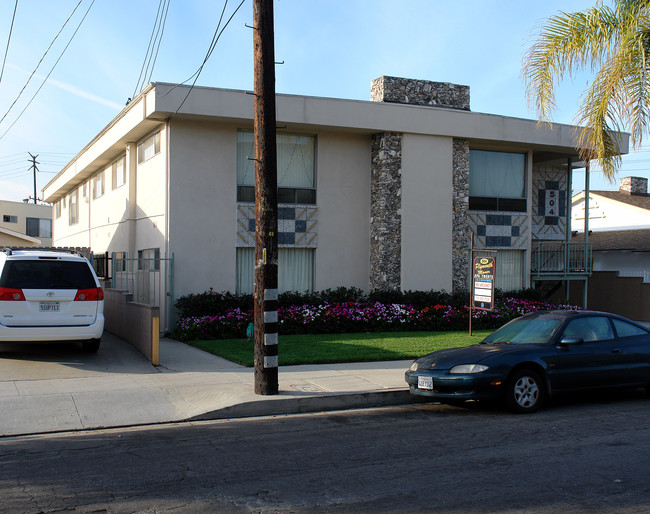 504 W Plymouth St in Inglewood, CA - Building Photo - Building Photo