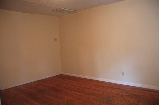 1394 Epworth St SW in Atlanta, GA - Building Photo - Building Photo
