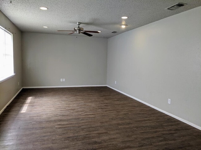 5525 Fordham St in Lubbock, TX - Building Photo - Building Photo