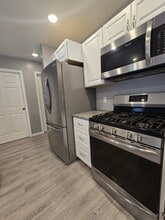 1796 E Lake Mitchell Dr in Cadillac, MI - Building Photo - Building Photo