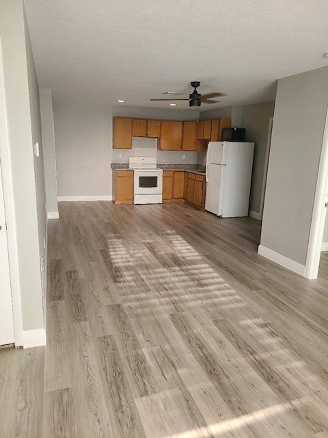 2865 Kirby Cir NE, Unit B in Palm Bay, FL - Foto de edificio