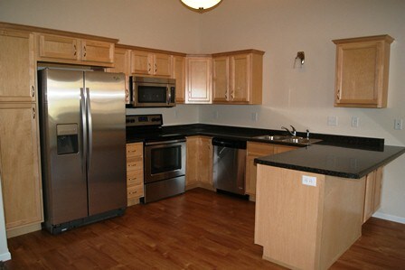 Westport Beach Townhomes in West Fargo, ND - Building Photo