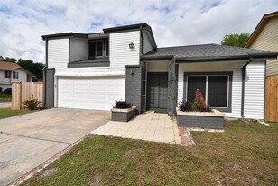 7726 Miller Glen Ln in Houston, TX - Building Photo