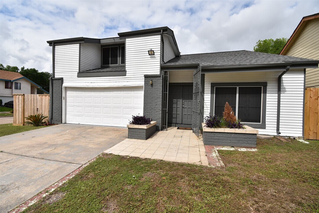 7726 Miller Glen Ln in Houston, TX - Building Photo