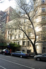 216 W 78th St in New York, NY - Building Photo - Building Photo