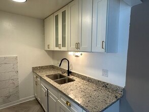 4B E Dundee Quarter Dr in Palatine, IL - Building Photo - Building Photo