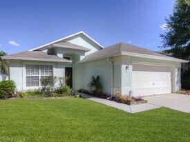 1051 Woodsong Way in Clermont, FL - Building Photo