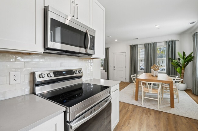 Hamlet Huntersville in Huntersville, NC - Building Photo - Building Photo