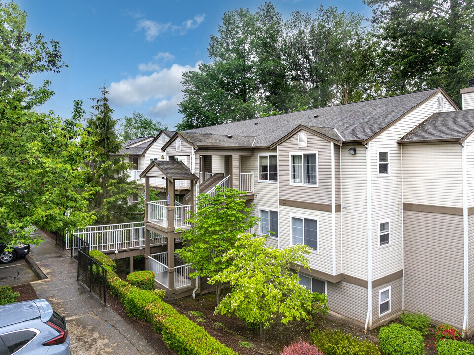 10843 SE 173rd St in Renton, WA - Foto de edificio