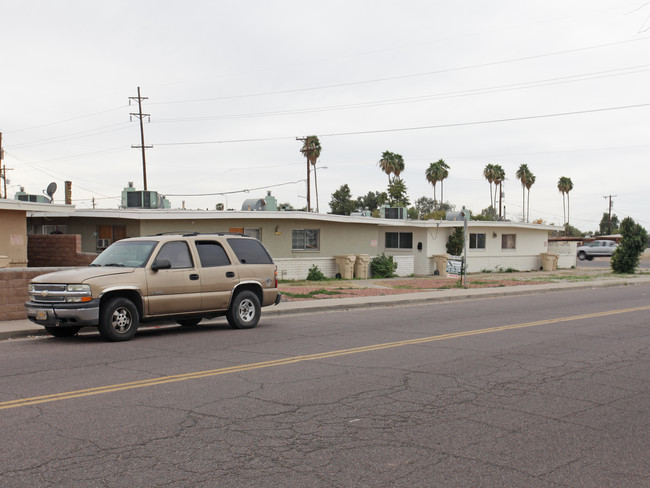 6621 W Myrtle Ave in Glendale, AZ - Foto de edificio - Building Photo