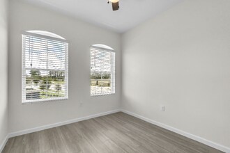 2549 Slim Haywood Ave in Tavares, FL - Building Photo - Building Photo