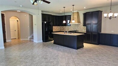 950 Brook Forest Ln in Euless, TX - Building Photo - Building Photo