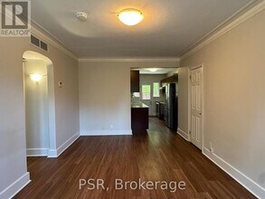 1325 Bayview Ave in Toronto, ON - Building Photo - Building Photo