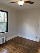 100 Van Buskirk Rd in Teaneck, NJ - Building Photo