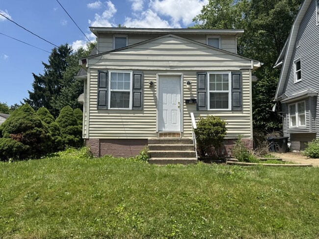 property at 844 Ardella Ave