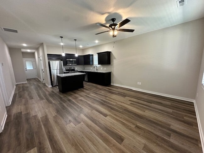 property at 5414 N Gray Dr