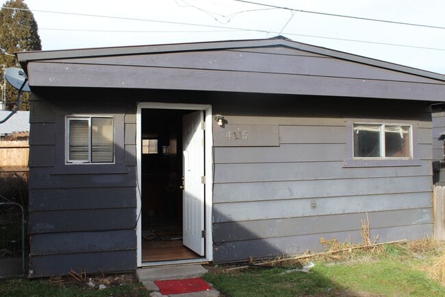 property at 4115 Homedale Rd