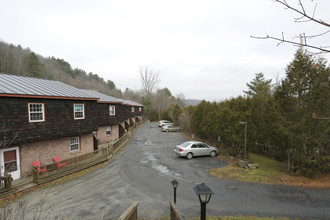 Cedar Hill Townhouses in Montpelier, VT - Building Photo - Building Photo