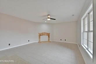 9111 Woodpark Ln NW, Unit 29-202 in Knoxville, TN - Building Photo - Building Photo
