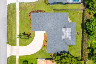 11729 Greenbriar Cir in Wellington, FL - Building Photo - Building Photo