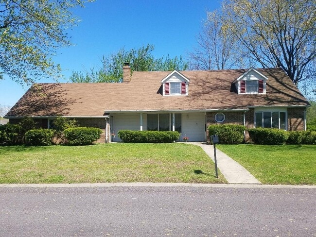 property at 302 Salem St