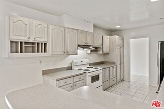 1033 6th St in Santa Monica, CA - Building Photo - Building Photo