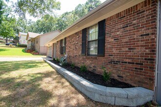 8 Turtle Creek Ct in Little Rock, AR - Building Photo - Building Photo