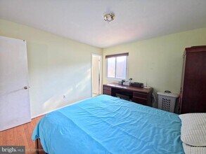 200 Hardy Pl in Rockville, MD - Building Photo - Building Photo