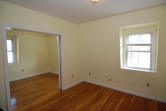 1213 Adams St, Unit 3 in Boston, MA - Building Photo - Building Photo