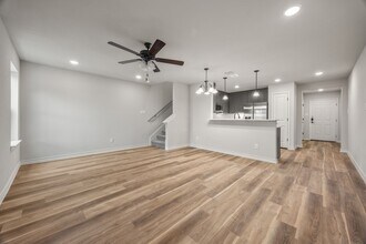 598 Abigail Aly in San Antonio, TX - Building Photo - Building Photo