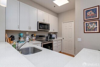 2075 Sutter St in San Francisco, CA - Building Photo - Building Photo