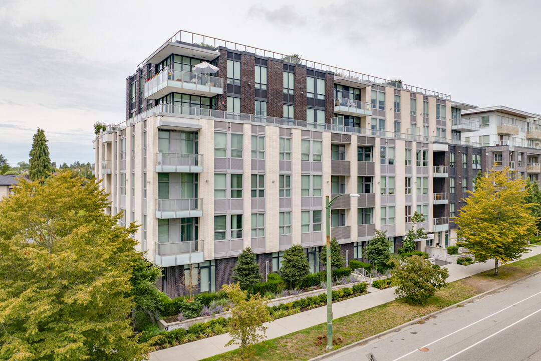 The Camellia in Vancouver, BC - Building Photo