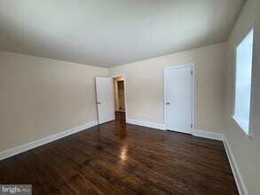 345 Layfield Rd in Perkiomenville, PA - Building Photo - Building Photo