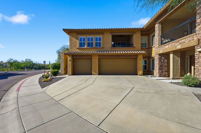 2425 W Bronco Butte Trl in Phoenix, AZ - Building Photo - Building Photo