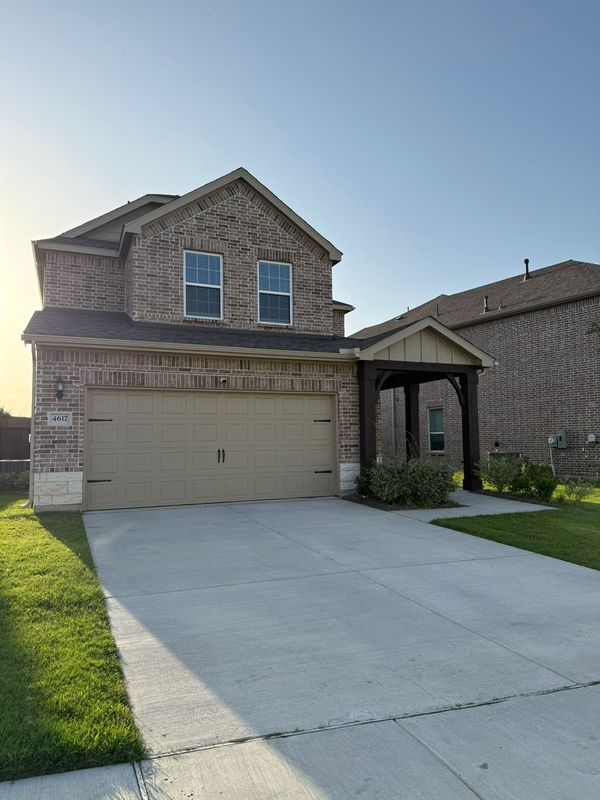 property at 4617 Golden Gate Wy